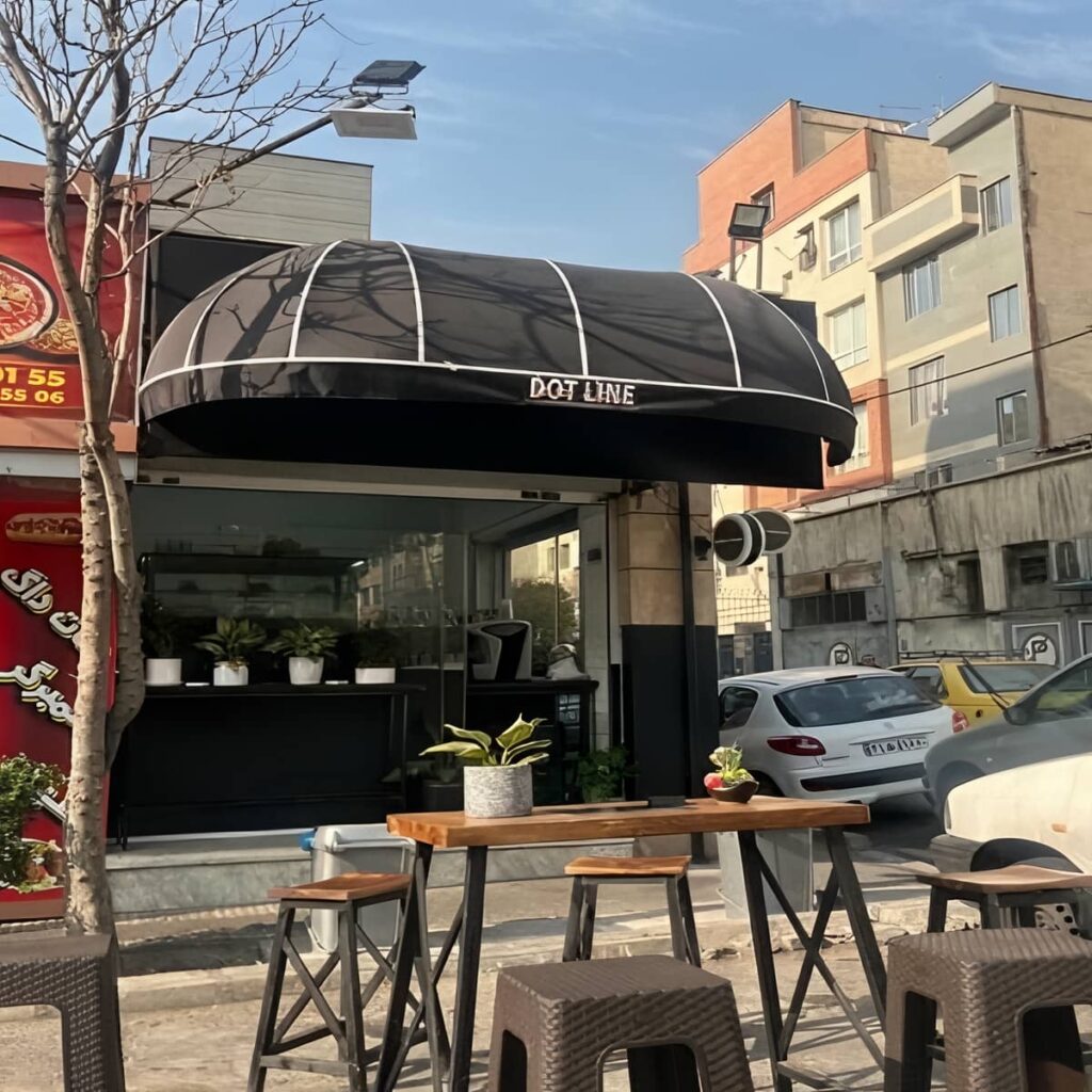 سایبان بازویی در مرحله اندازه گیری دهانه بزرگ