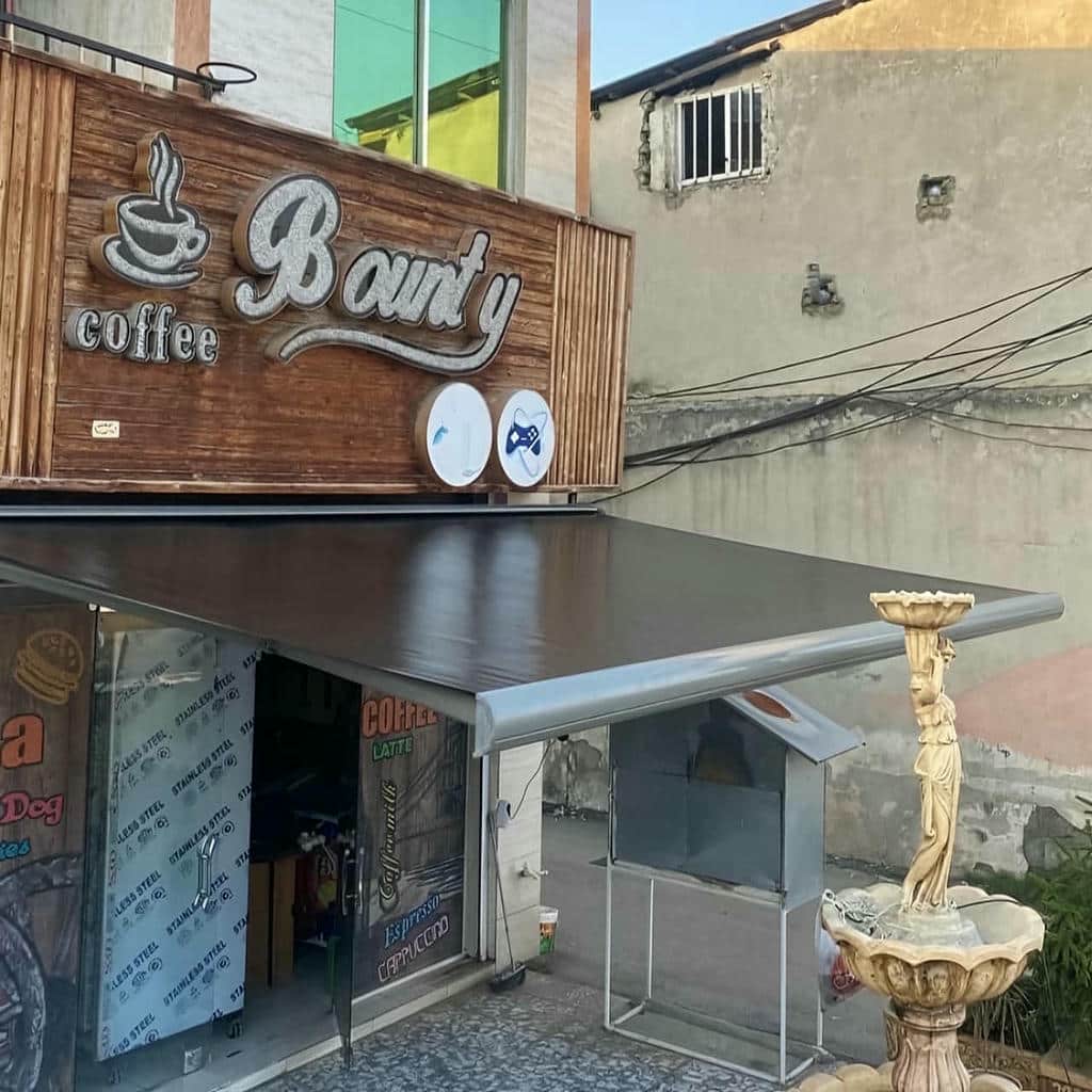 سایبان تراس در مرحله اندازه گیری دهانه
