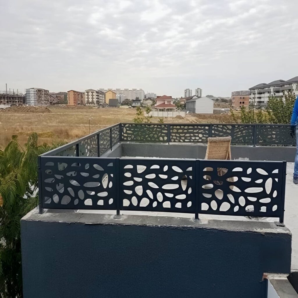 نرده مدرن بالکن فلزی با پوشش سطحی مقاوم