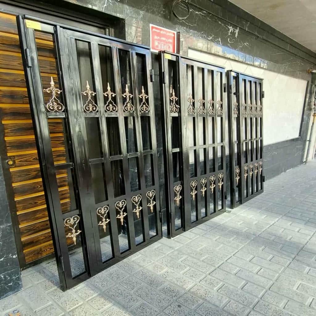 حفاظ کرکره ای با ساختار مقاوم و قطعات جانبی