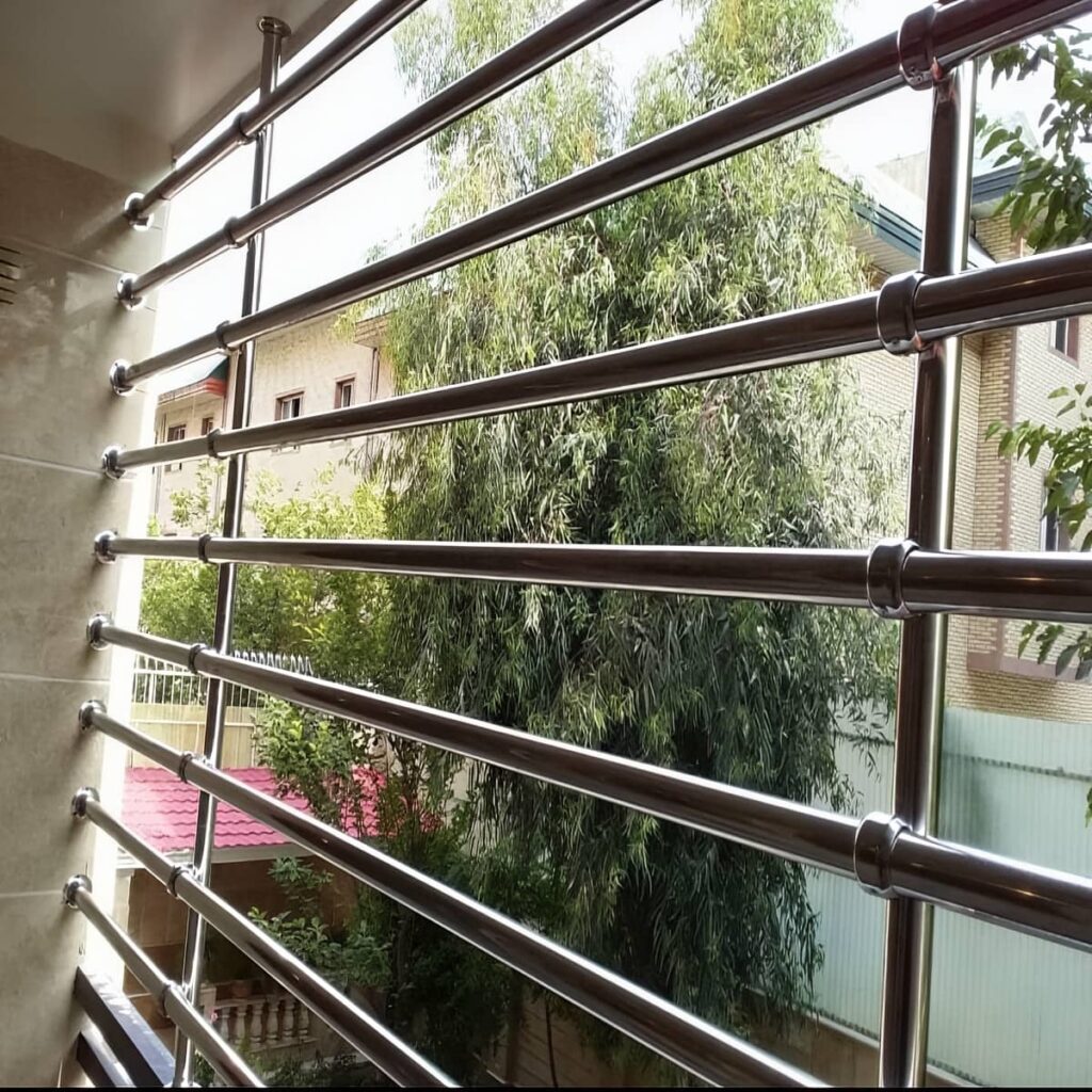 نرده استیل بالکن با اتصالات مقاوم فلزی