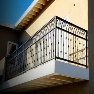 نرده فرفورژه بالکن با پوشش مقاوم در برابر رطوبت