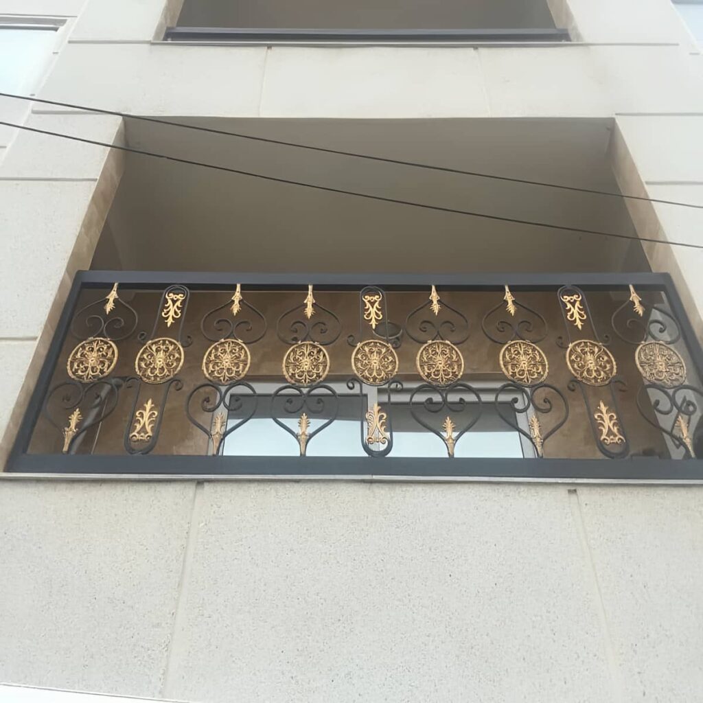 نرده بالکن با اتصالات جوشکاری دقیق و استاندارد
