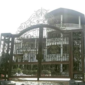 درب شهرکی با لولاهای قابل دسترس