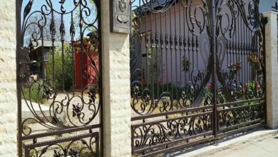 درب ویلا در مرحله اندازه گیری دقیق دهانه