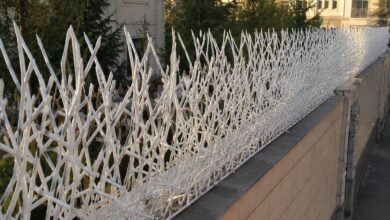 حفاظ روی دیوار حیاط فلزی با مدل شاخ گوزنی و رنگ مقاوم